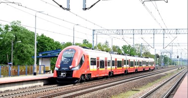 Pociągi SKM Warszawa wracają na swoje stałe trasy
