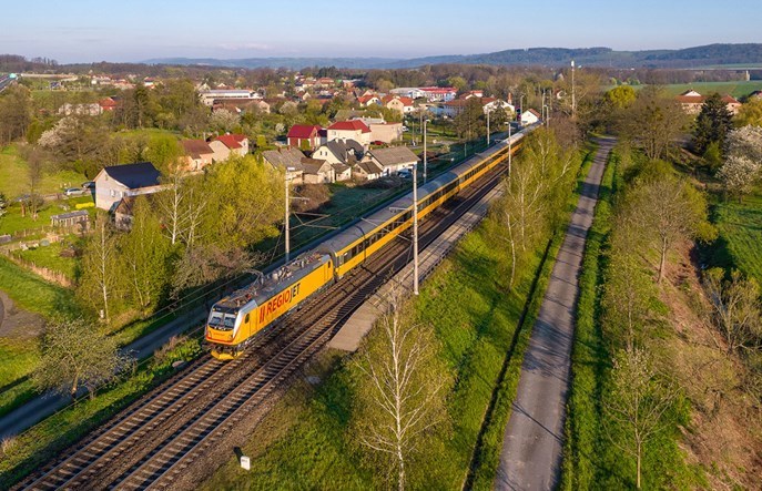 Jak se dostaneme do České republiky? RegioJet a Flixbus jezdí