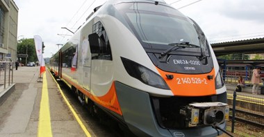 Świętokrzyskie uruchomi całoroczne pociągi do Sandomierza