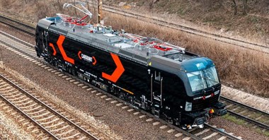 Skąd PKP Intercity pozyskuje dodatkowe lokomotywy?