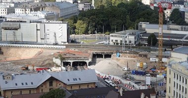 Kolej niskich prędkości. Opóźnienia w realizacji projektu Rail Baltica