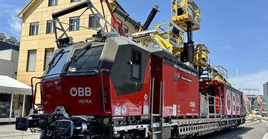 ÖBB gotowe do eksploatacji nowych pojazdów sieciowych Plasser CatenaryCrafter