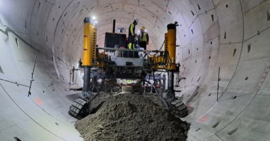 Łódzki tunel średnicowy: Są już pierwsze fragmenty podbudowy torowiska