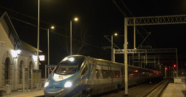 Pendolino w Zgierzu. Powód? Wypadek na E 20